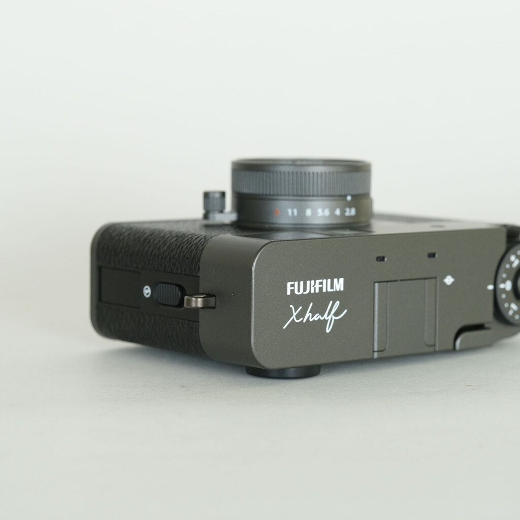 FUJIFILM X half X-HF1 FUJIFILM X half X-HF1