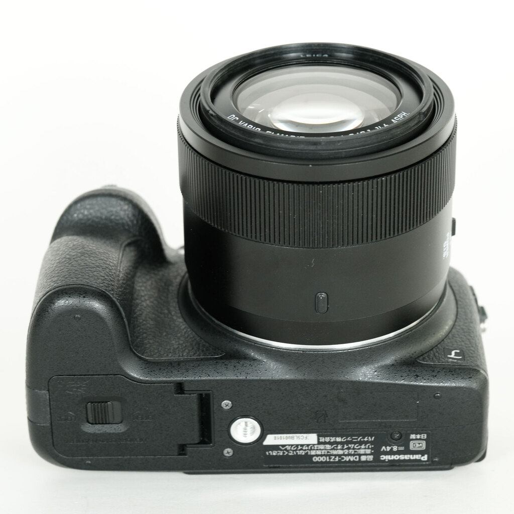 Panasonic LUMIX DMC-FZ1000 Panasonic LUMIX DMC-FZ1000