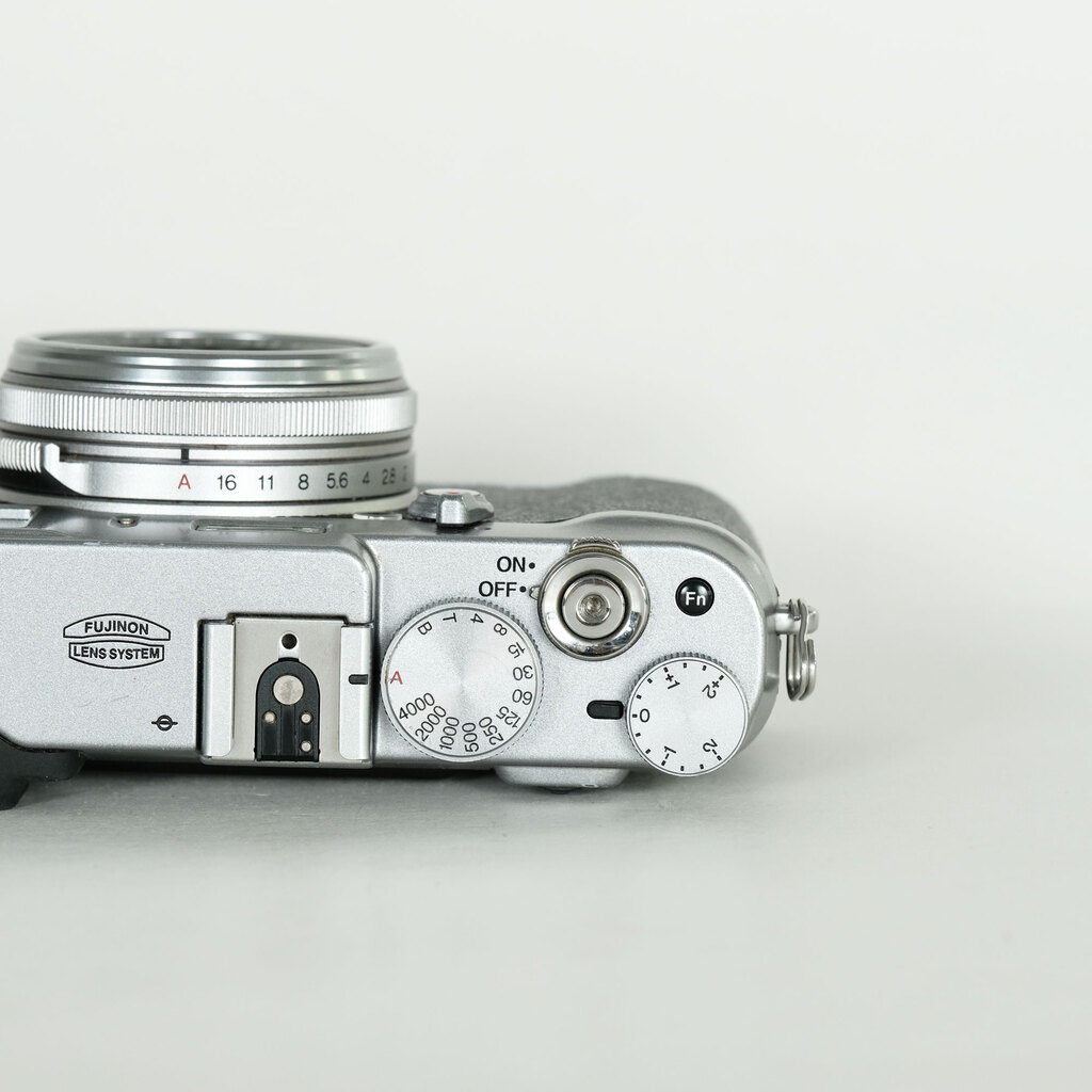 FUJIFILM X100S シルバー