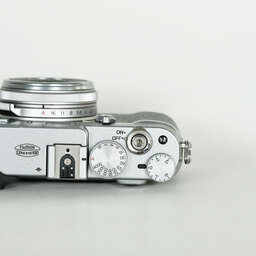 FUJIFILM X100S シルバー