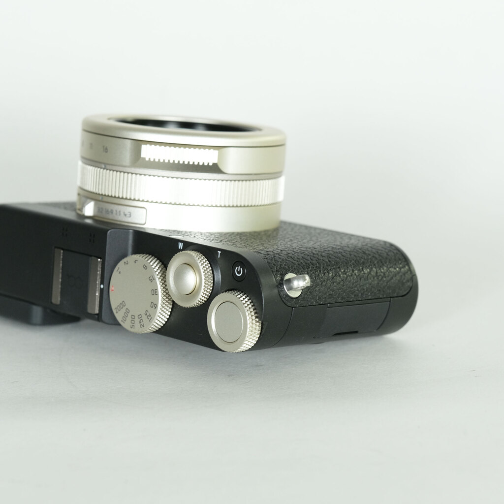 LEICA D-LUX8 100 YEARS OF LEICA [19197]