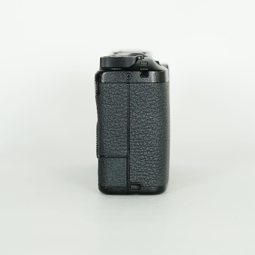 RICOH GR IIIの出品 | ONE SCENE（ワンシーン）