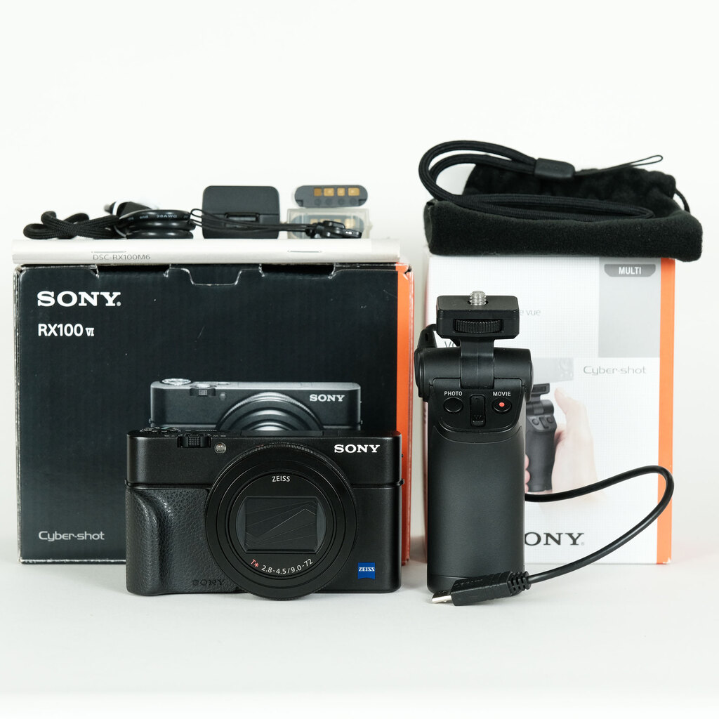 SONY Cyber-shot DSC-RX100M6