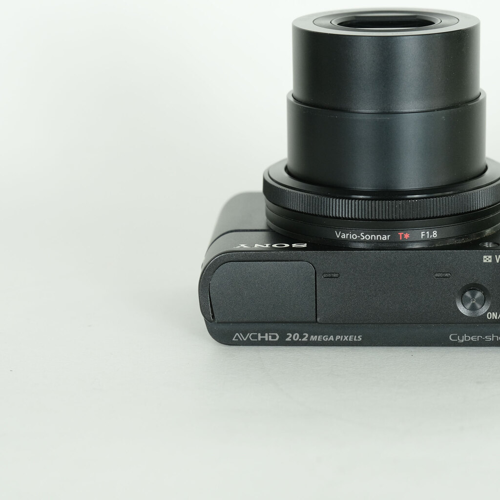 SONY Cyber-shot DSC-RX100の出品 | ONE SCENE（ワンシーン）