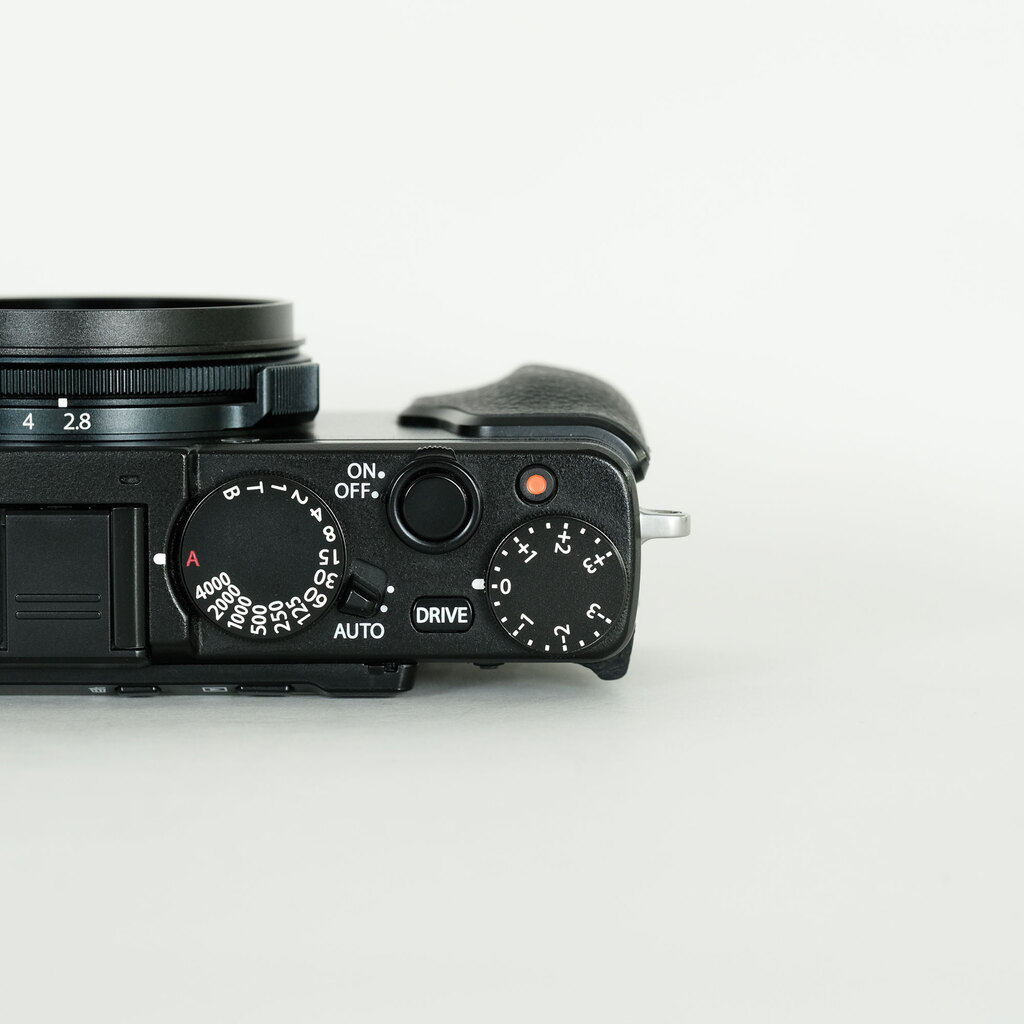 Fujifilm X70 ブラック FUJIFILM X70 ブラックの出品 | ONE SCENE（ワンシーン）