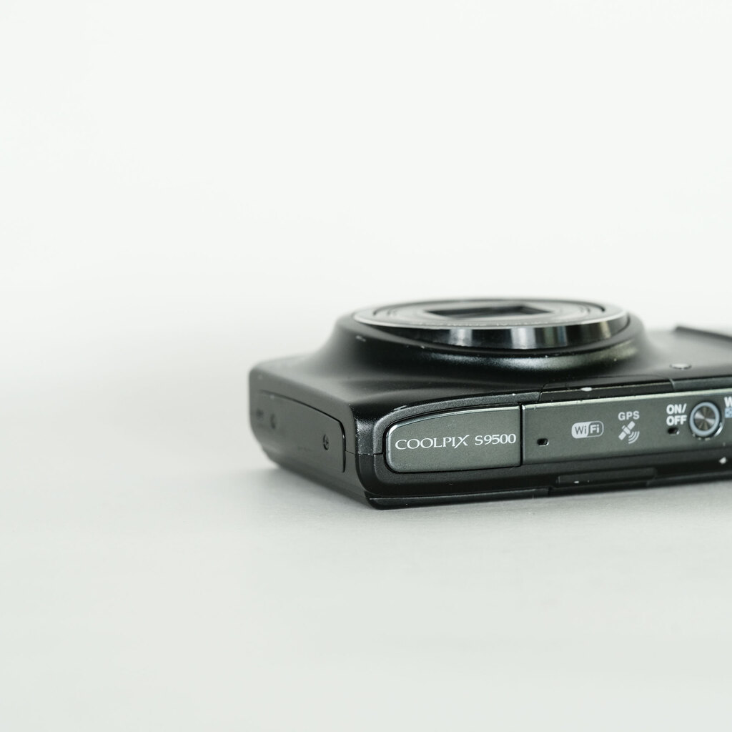 並品 NIKON ニコン COOLPIX S9500 マットブラック 動作品 Nikon COOLPIX S9500 18.1MP 22x Optical Zoom Vintage Digital
