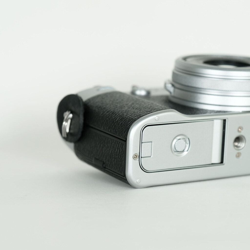 FUJIFILM X100V シルバー