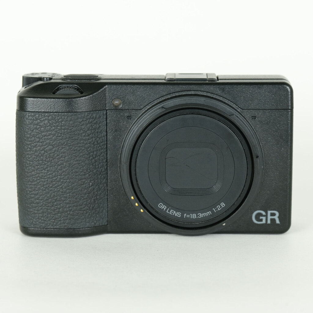 RICOH GR III