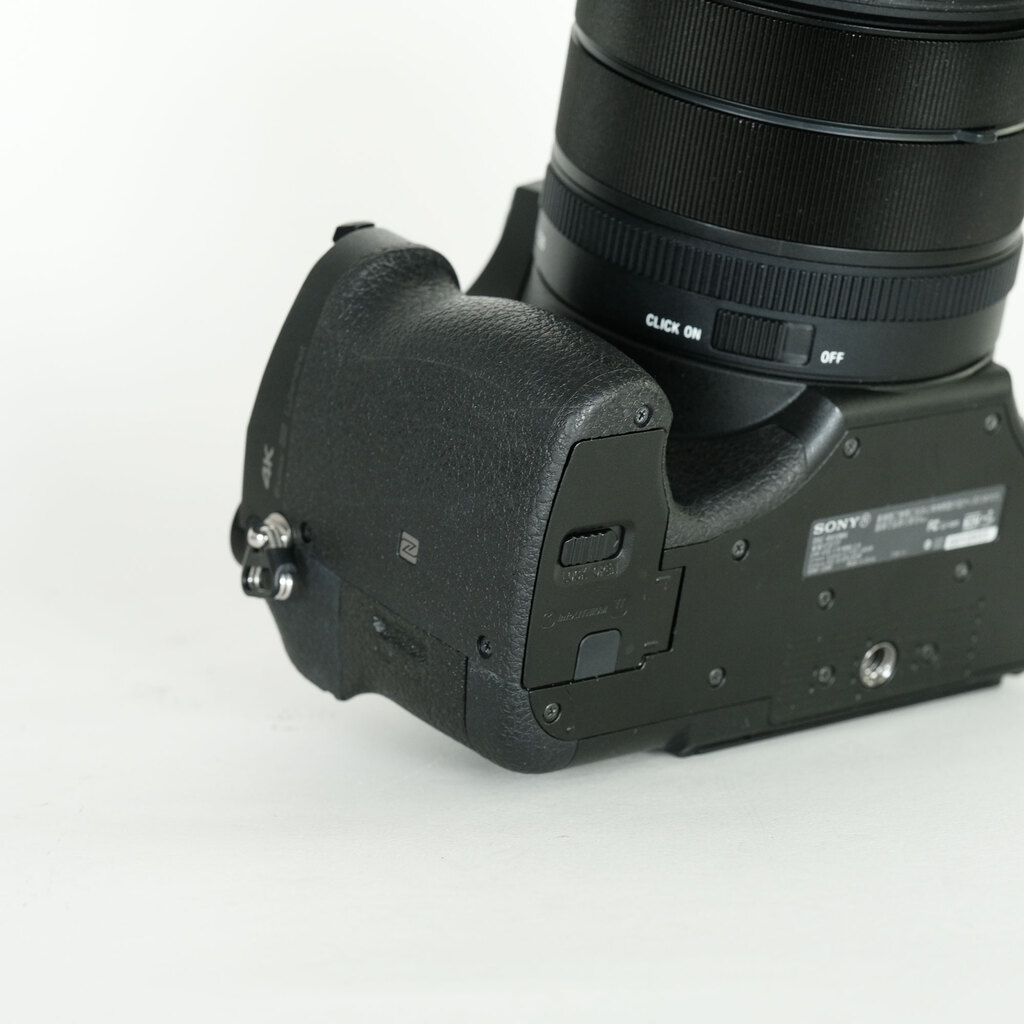 SONY Cyber-shot DSC-RX10M4 SONY Cyber-shot DSC-RX10M4