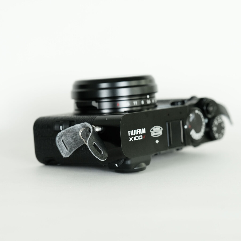 FUJIFILM X100V ブラックの出品 | ONE SCENE（ワンシーン）