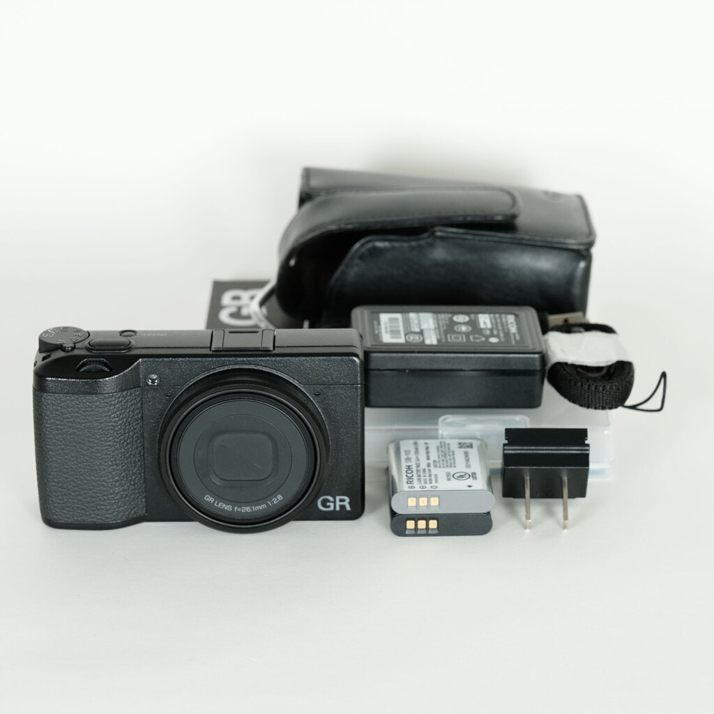 RICOH GR IIIxの出品 | ONE SCENE（ワンシーン）