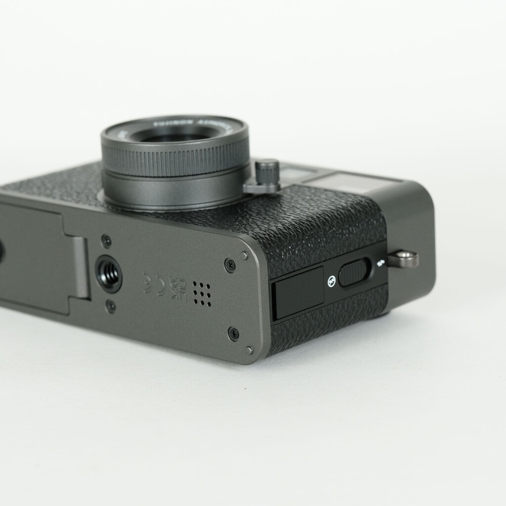 FUJIFILM X half X-HF1 FUJIFILM X half X-HF1