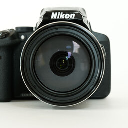 Nikon COOLPIX P900 Nikon COOLPIX P900