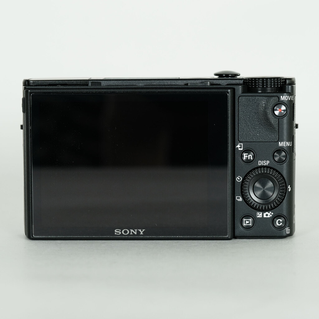 トコペデイア【美品】SONY Cyber-shot DSC-RX100M3 SONY Cyber-shot DSC-RX100M3の出品 | ONE SCENE（ワンシーン）