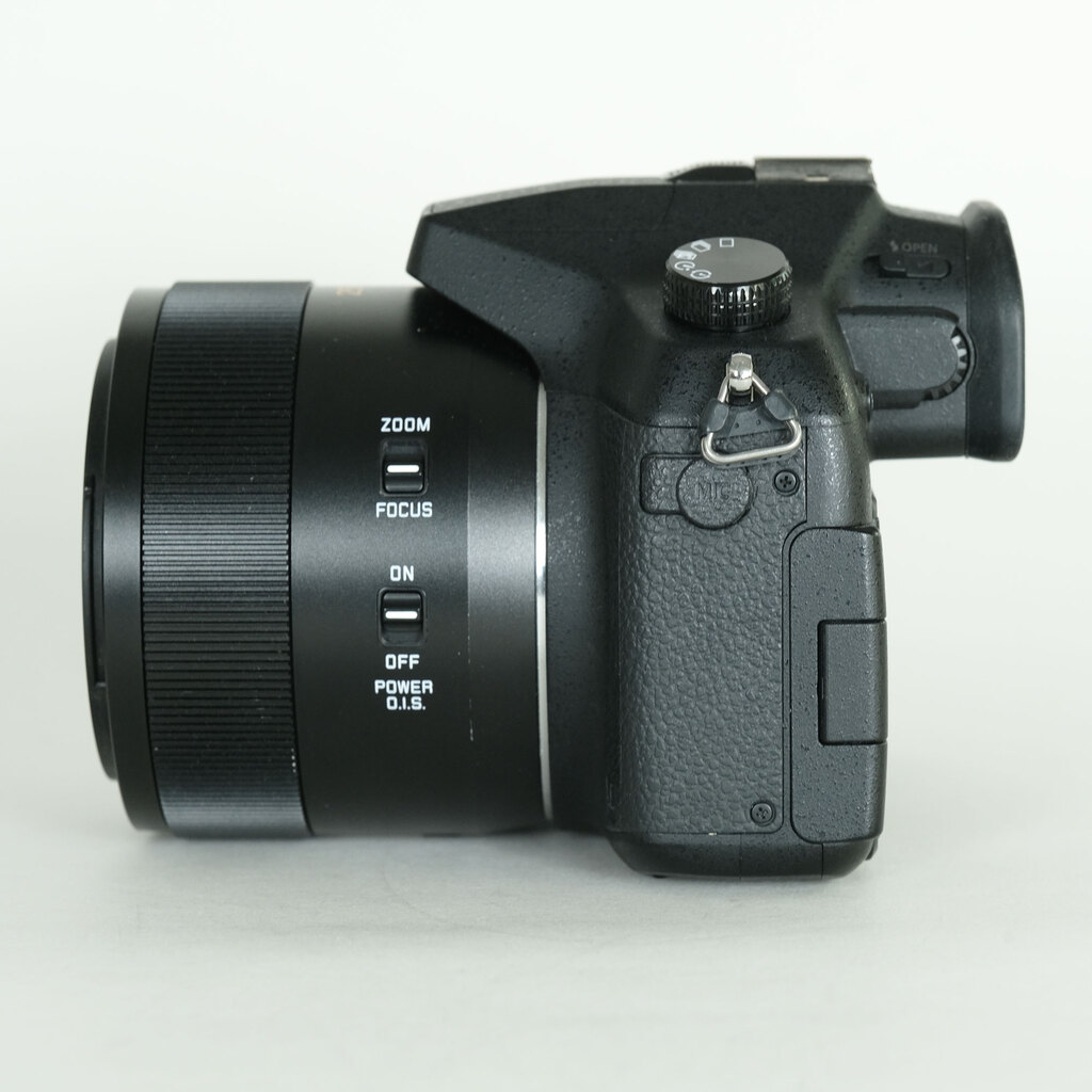 Panasonic LUMIX DMC-FZ1000