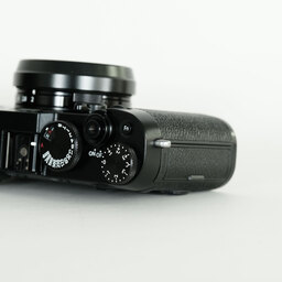 FUJIFILM X100F ブラック FUJIFILM X100F ブラック