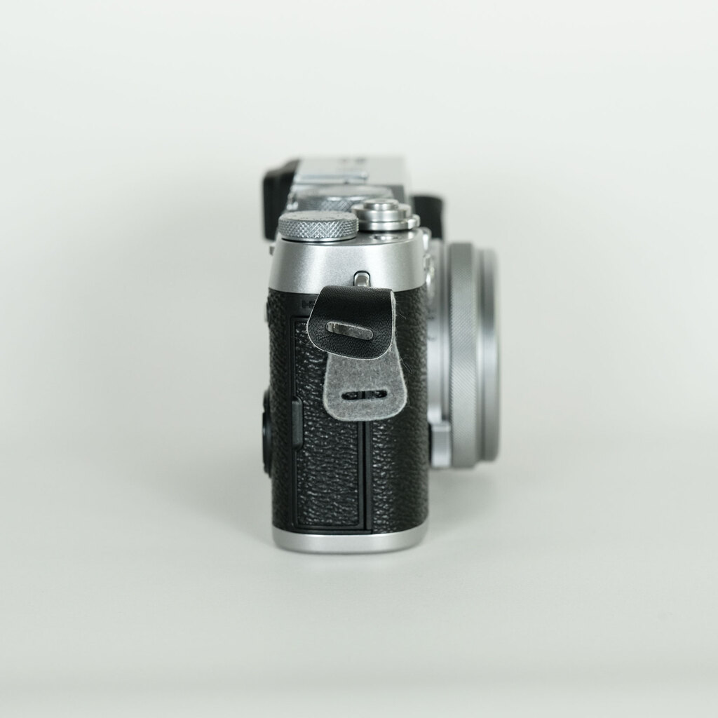FUJIFILM X100F シルバーの出品 | ONE SCENE（ワンシーン）