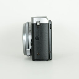 FUJIFILM X70 シルバー