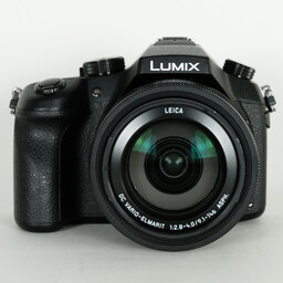 Panasonic LUMIX DMC-FZ1000 Panasonic LUMIX DMC-FZ1000