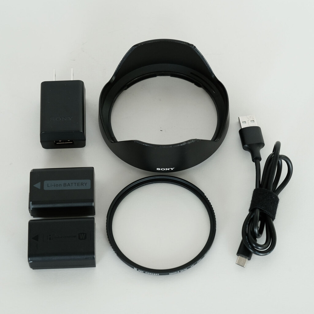 SONY Cyber-shot DSC-RX10M4