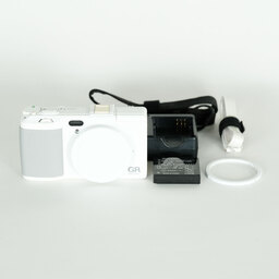 RICOH GR DIGITAL IV ホワイトエディション