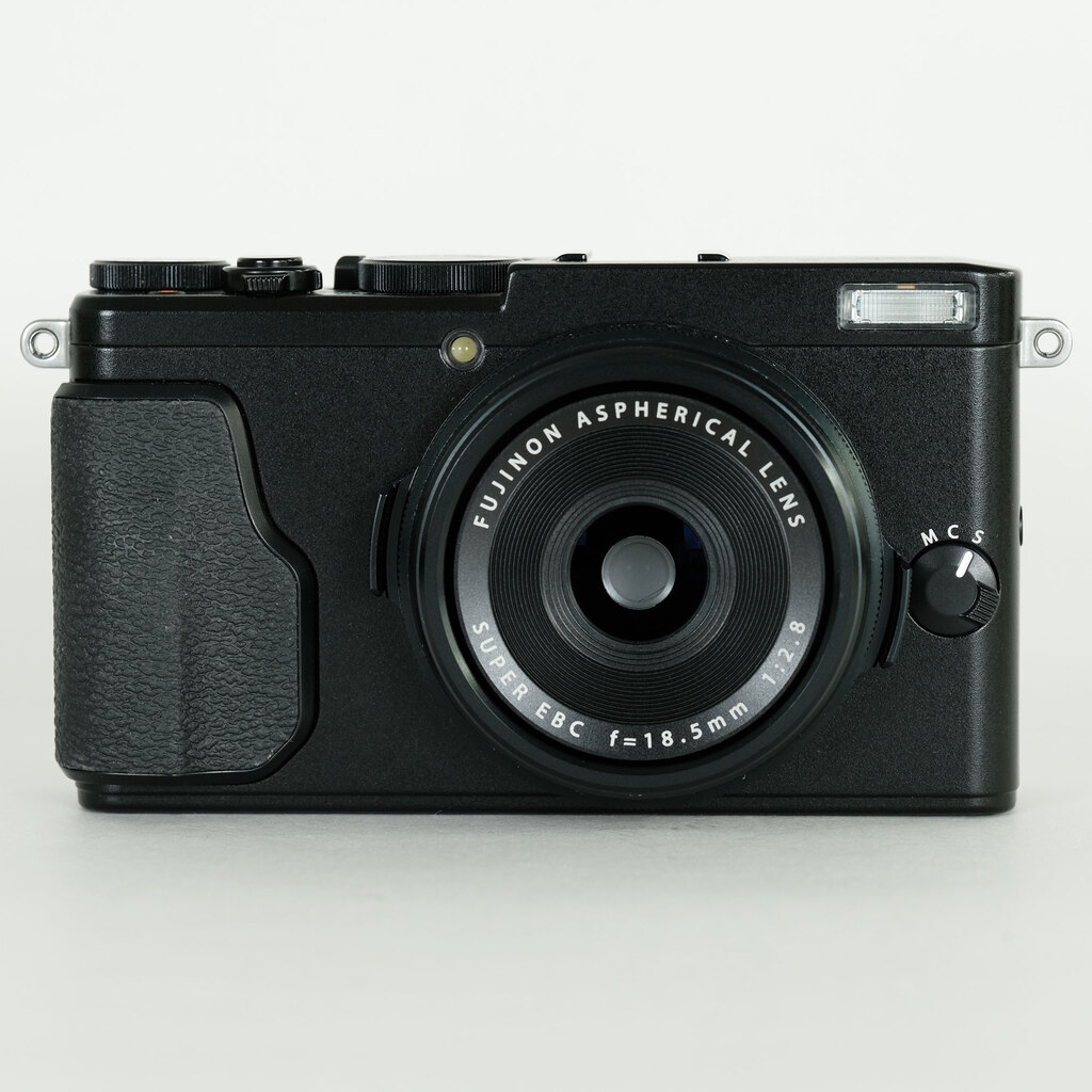 Amazon.co.jp: FUJIFILM デジタルカメラ X70 ブラック X70-B