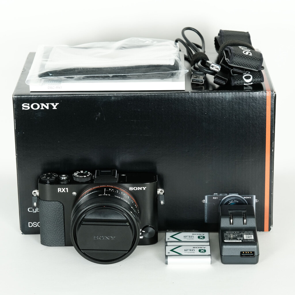 SONY Cyber-shot DSC-RX1の出品 | ONE SCENE（ワンシーン）