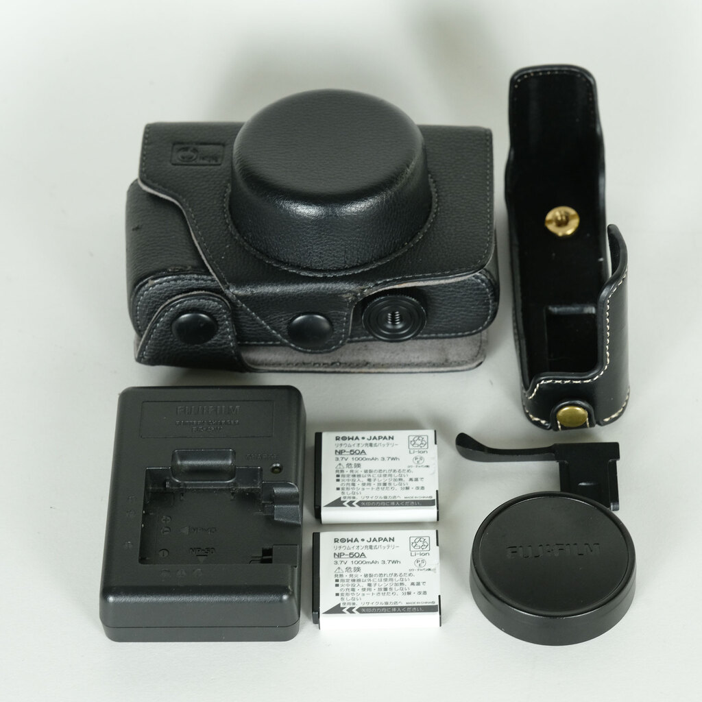 FUJIFILM X10 ブラック FUJIFILM X10 ブラック