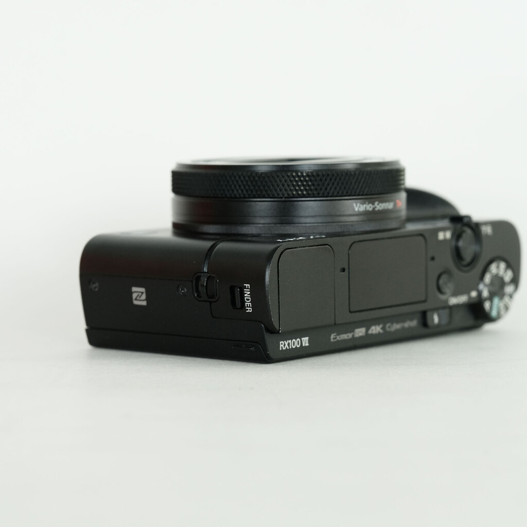 SONY Cyber-shot DSC-RX100M7G シューティンググリップキット SONY Cyber-shot DSC-RX100M7G シューティンググリップキット