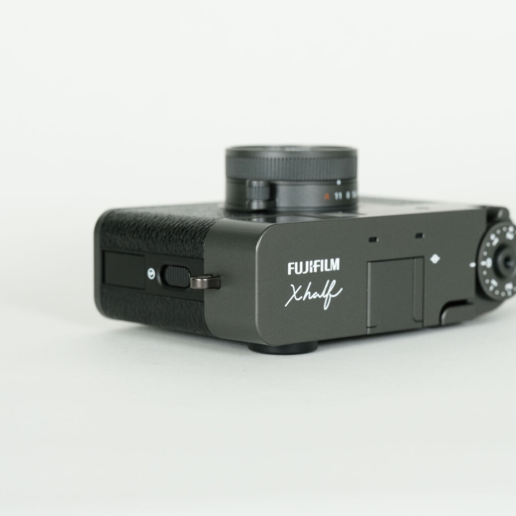 FUJIFILM X half X-HF1 FUJIFILM X half X-HF1
