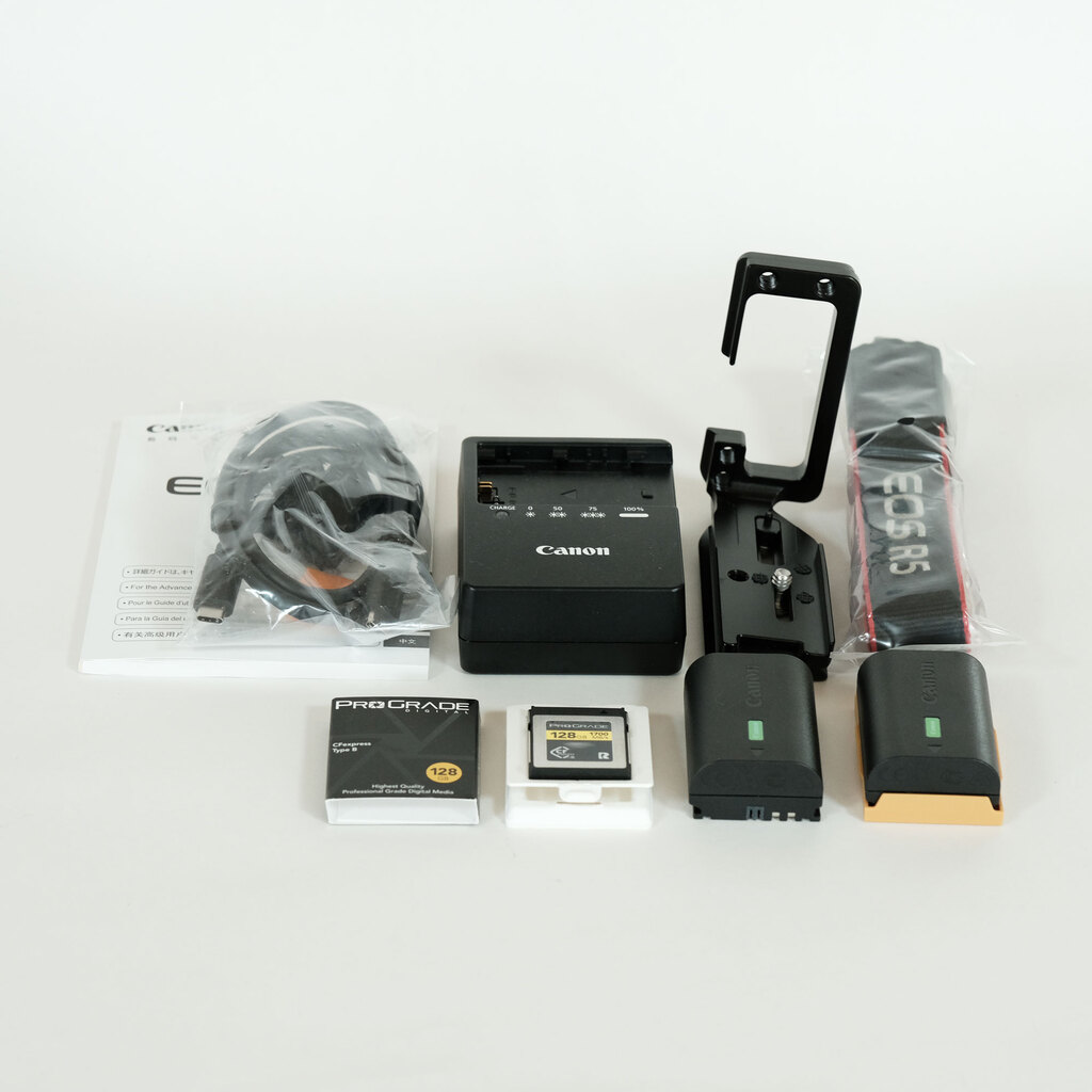 Canon EOS R5の出品 | ONE SCENE（ワンシーン）