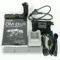 OLYMPUS OM-D E-M5 Mark III OLYMPUS OM-D E-M5 Mark III