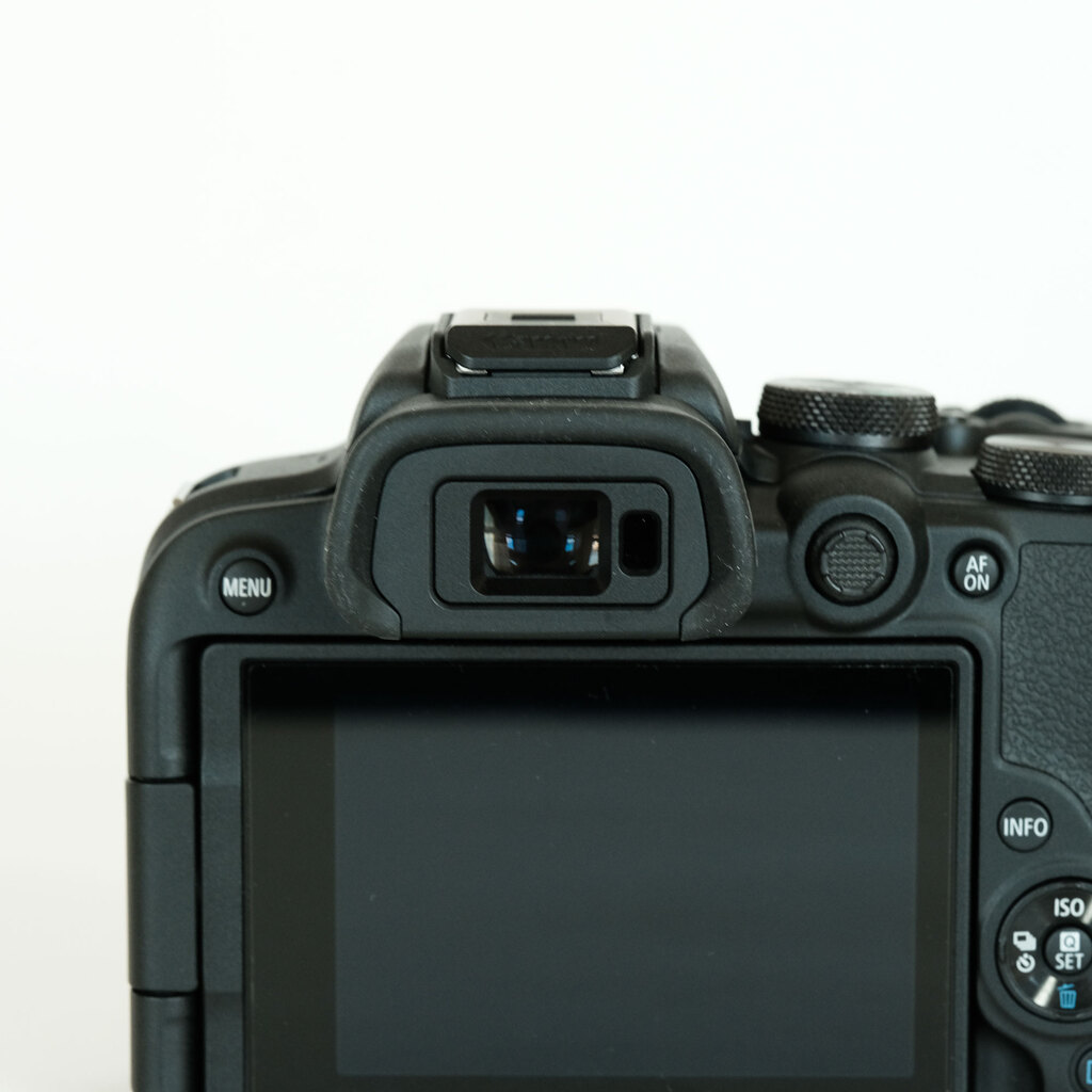 Canon EOS R10 Canon EOS R10