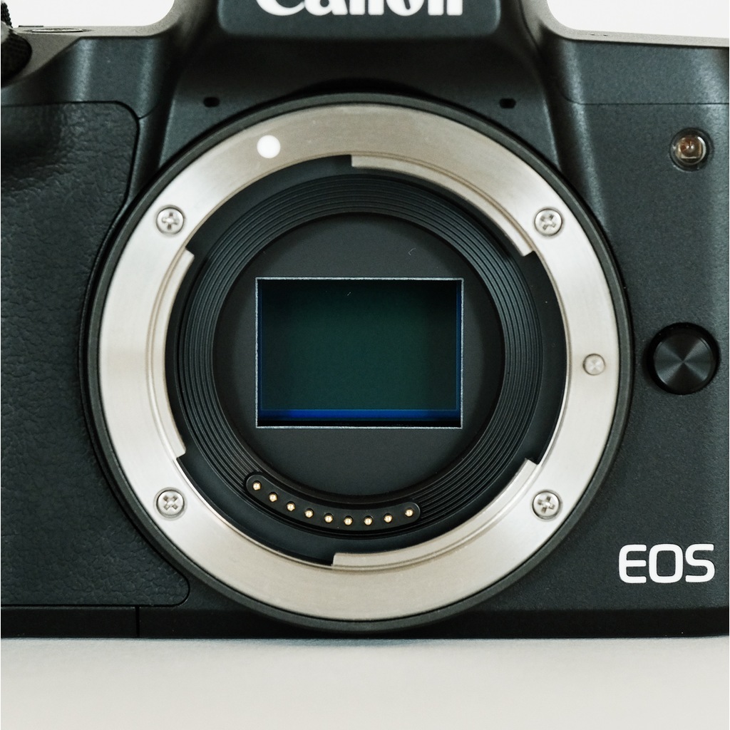 Canon EOS Kiss M