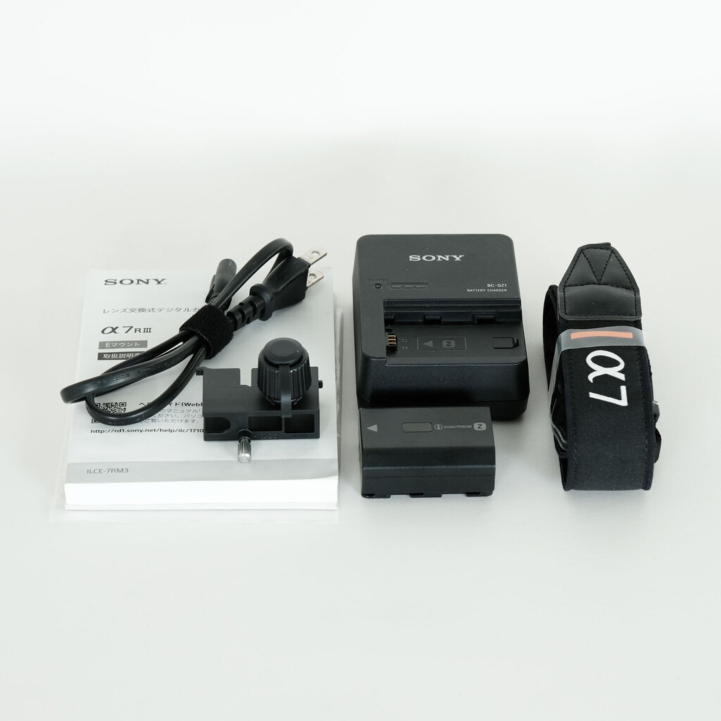 SONY α7R III(ILCE-7RM3) SONY α7R III(ILCE-7RM3)