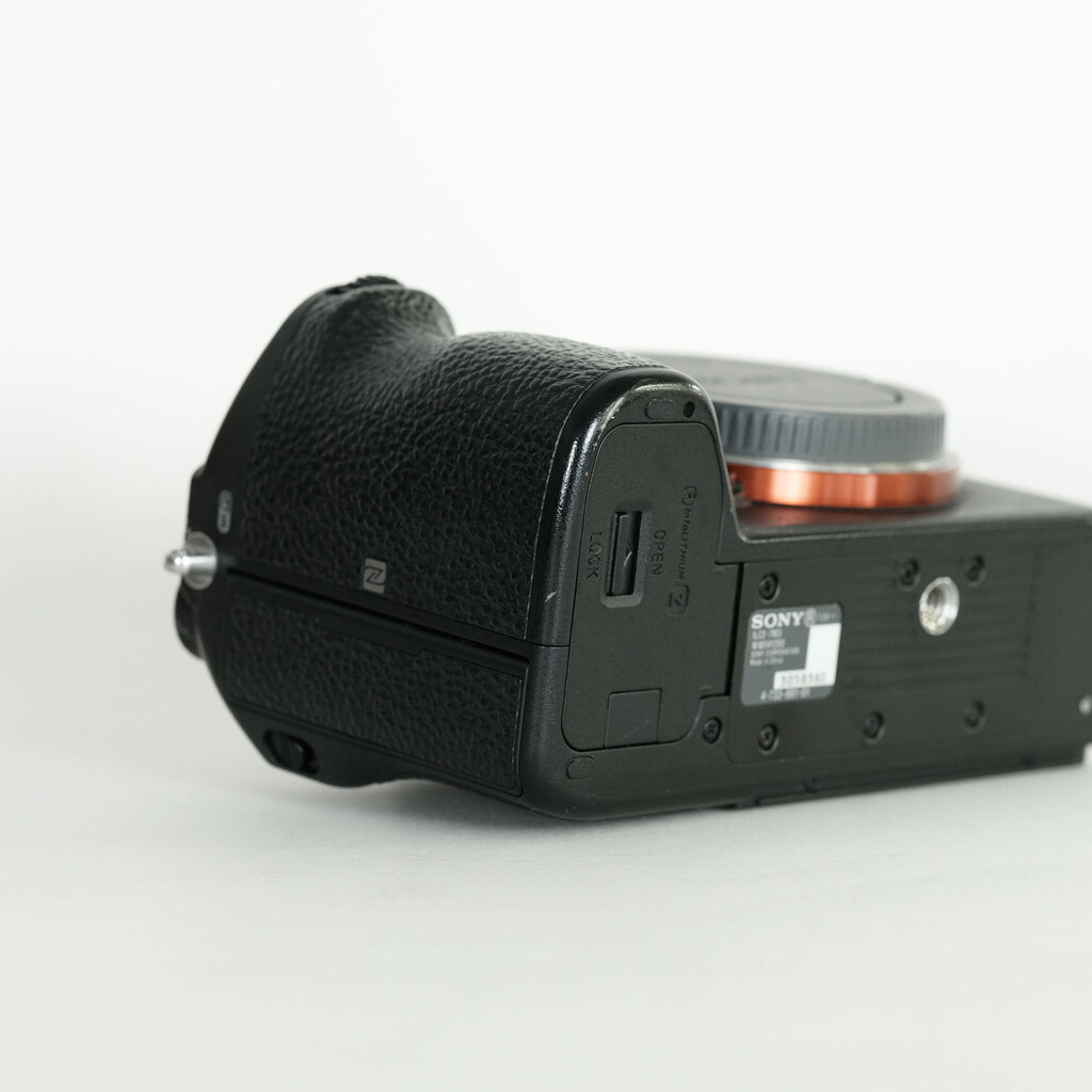 SONY α7 III(ILCE-7M3) SONY α7 III(ILCE-7M3)