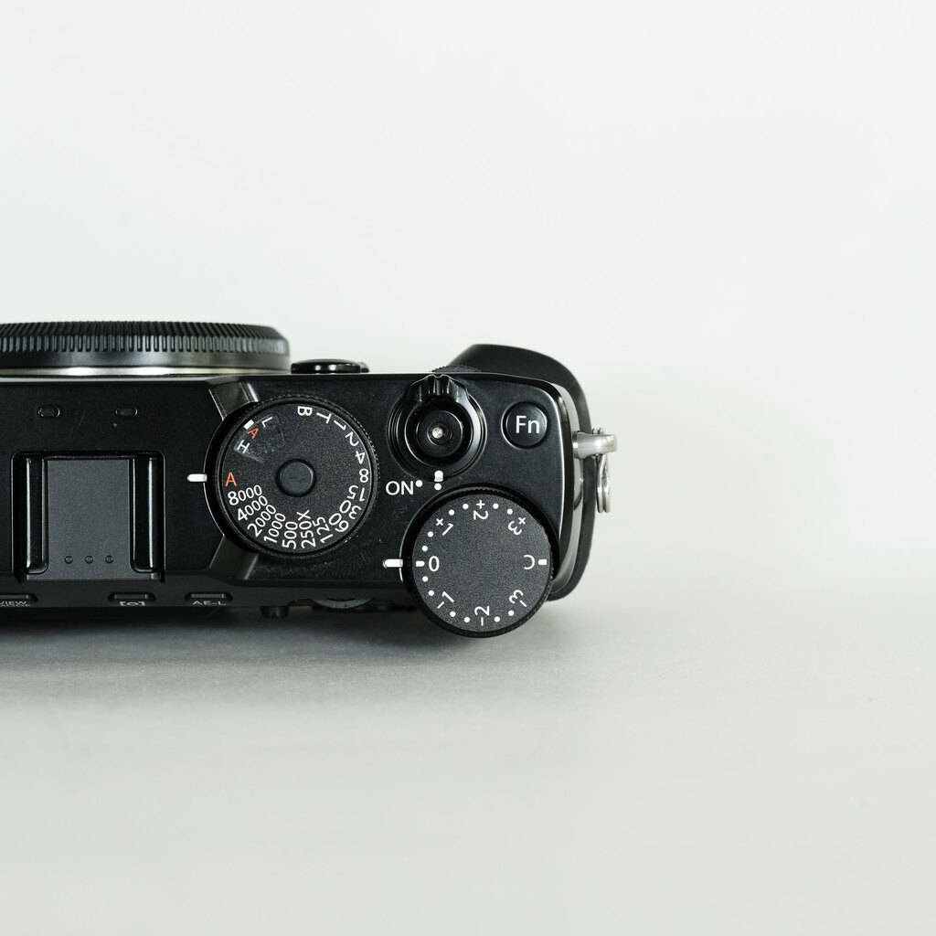 FUJIFILM X-Pro2 FUJIFILM X-Pro2