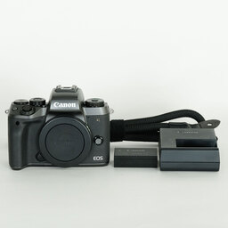 Canon EOS M5 Canon EOS M5