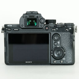 SONY α7 III(ILCE-7M3) SONY α7 III(ILCE-7M3)