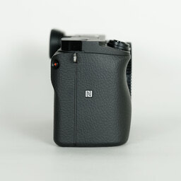 SONY α6400(ILCE-6400) SONY α6400(ILCE-6400)