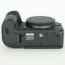 Canon EOS R6 Canon EOS R6
