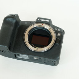 Canon EOS R Canon EOS R