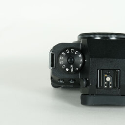 FUJIFILM X-H2