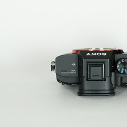 SONY α7 III(ILCE-7M3) SONY α7 III(ILCE-7M3)