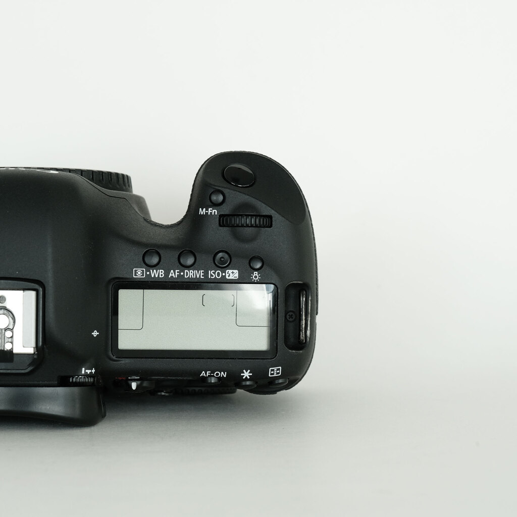 Canon EOS 5D Mark III Canon EOS 5D Mark III