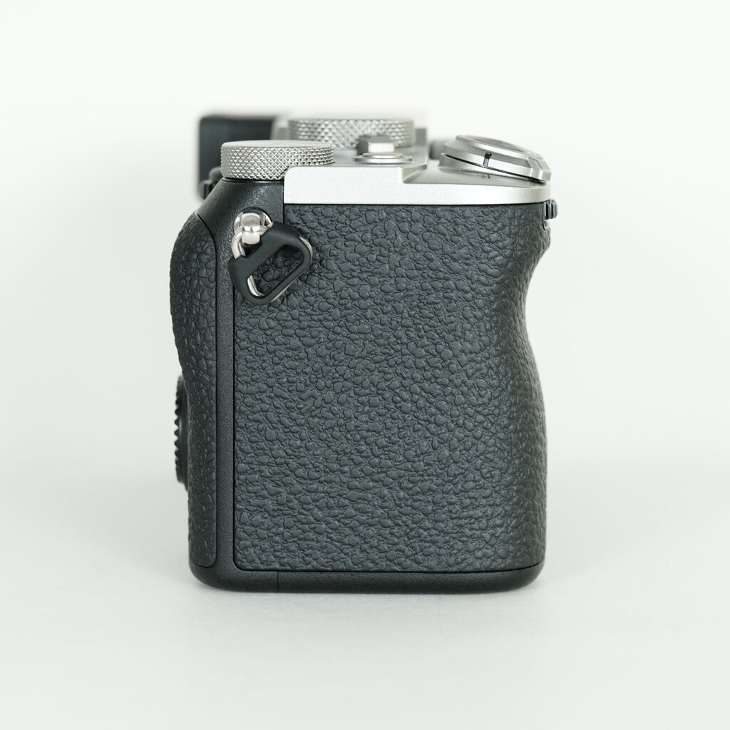 SONY α7C II（ILCE-7CM2）