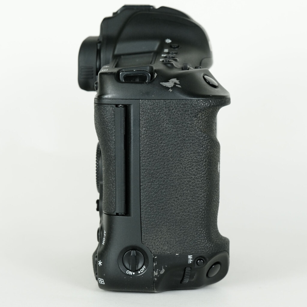 Canon EOS-1D X Mark III