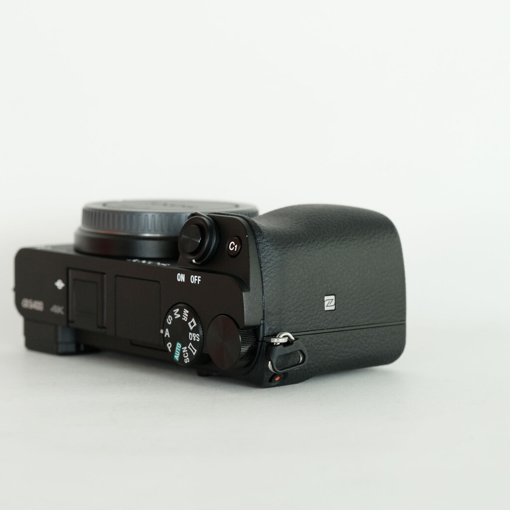 SONY α6400(ILCE-6400) SONY α6400(ILCE-6400)