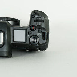 Canon EOS R Canon EOS R
