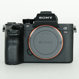 SONY α7R III(ILCE-7RM3) SONY α7R III(ILCE-7RM3)